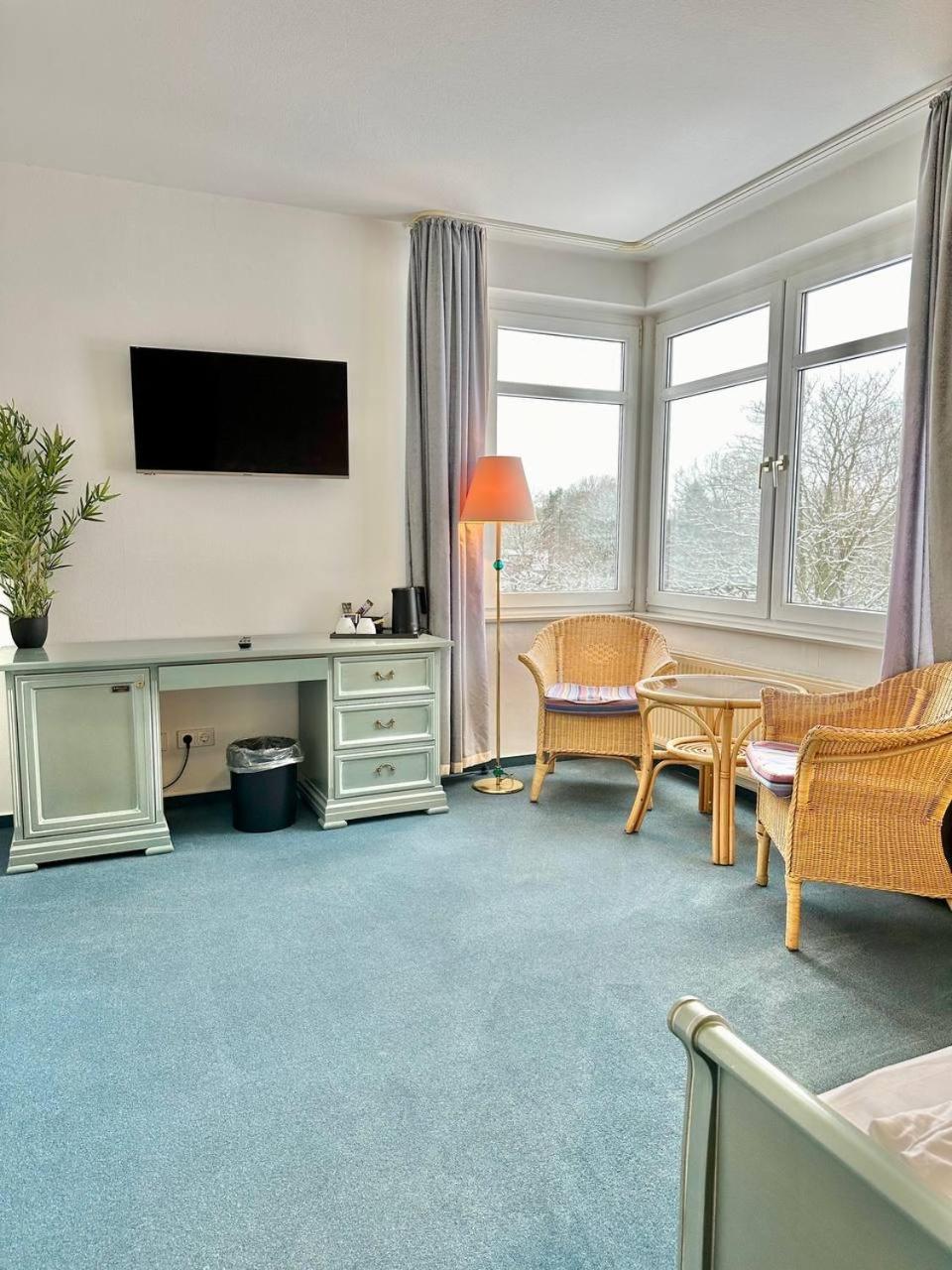 Gaestehaus Weserblick Am Weser-Sandstrand Berne Exterior photo
